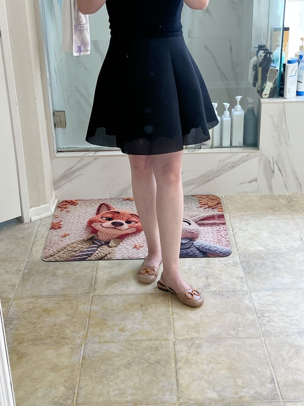 Express Size M Black Fit-and-Flare Skirt